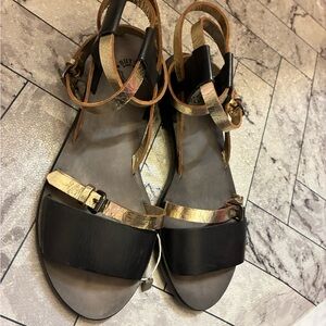 BUTTERO Genuine Leather Wrap Strap Ankle Sandals Black/Gold size 5(35) $798 RARE